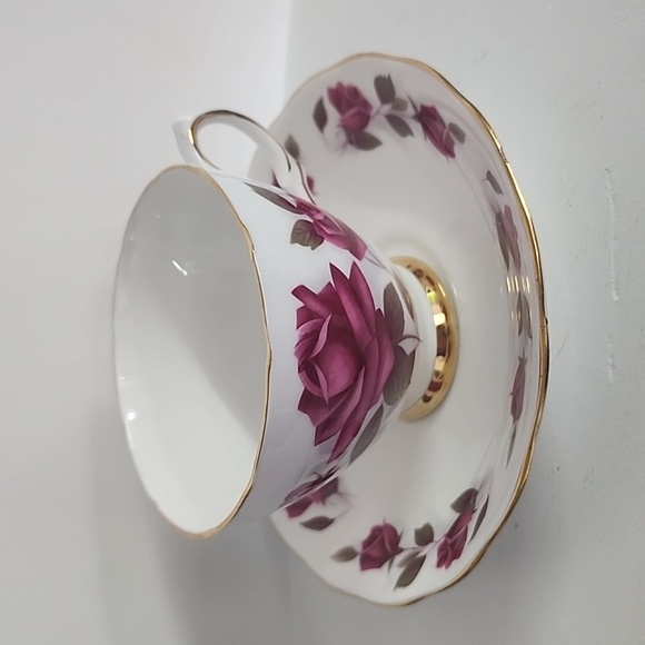 Colclough Bone China Pink Rose Tea Cup and Saucer - Picture 3 of 6